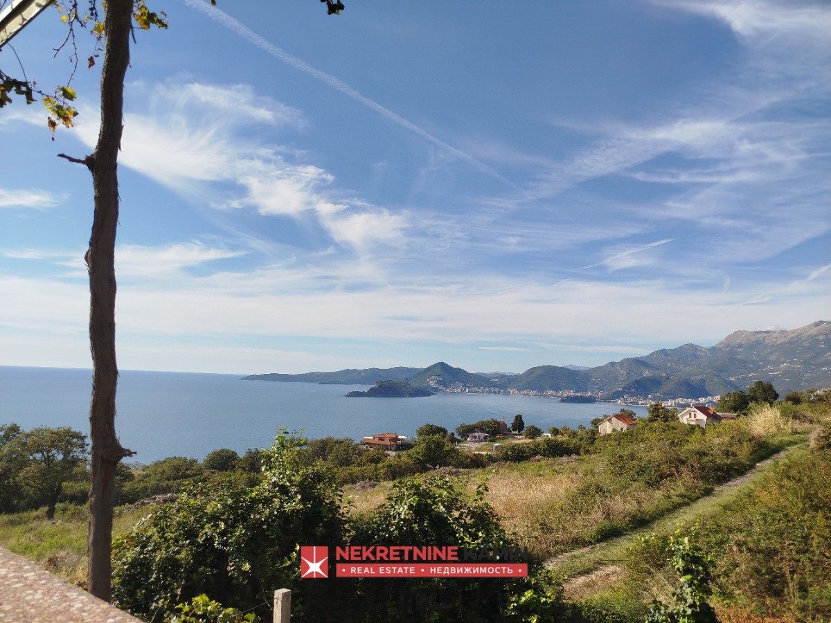 Urbanised Plot with Existing House and Villa Building Potential, Blizikuće, Budva